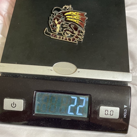 🖤CAPCOM💕2ea Pendants(charms) - Picture 3 of 12